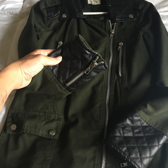 🚫SOLD🚫 - Picture 2 of 3