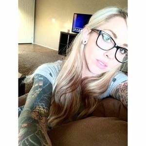 Meet your Posher, Dana