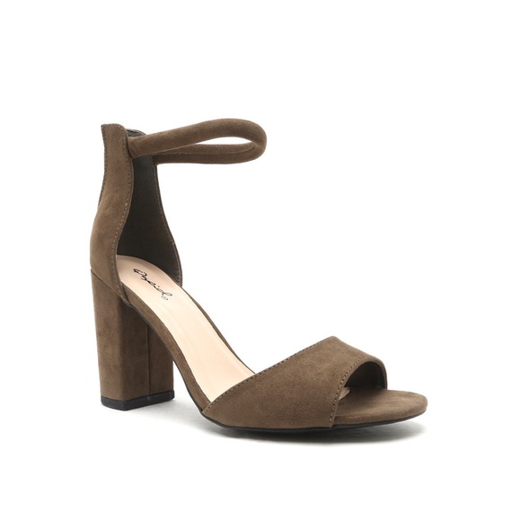 Block heel single sole sandal