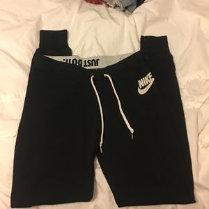 Nike joggers