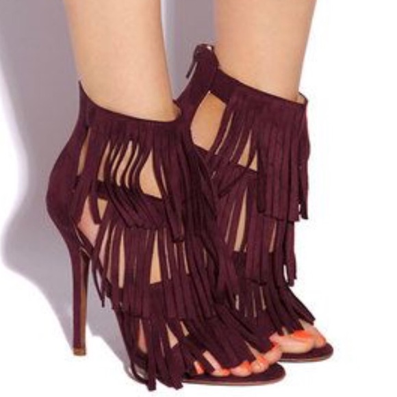Wine color fringe heels