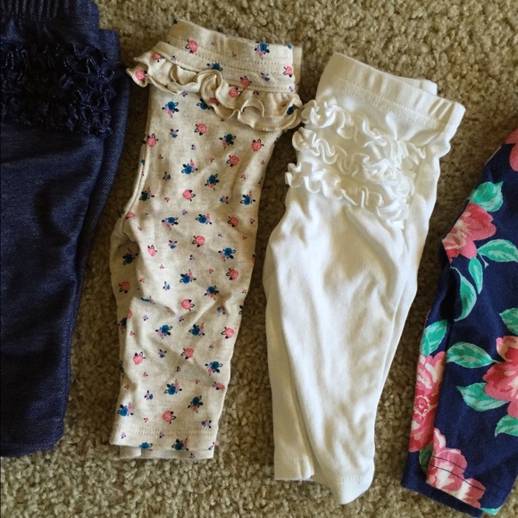 Baby Girl Leggings. 0-3 months never worn! - Picture 3 of 4