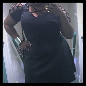 Black Cris cross top