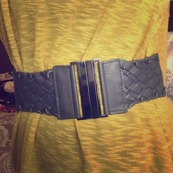 Gray waist belt
