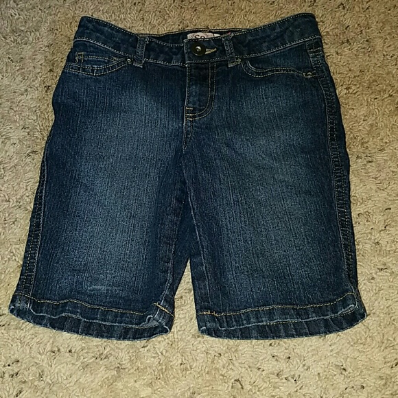 So Brand Bermuda shorts
