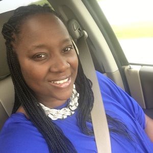 Meet your Posher, Cassandra