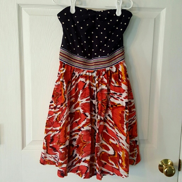 Strapless dress