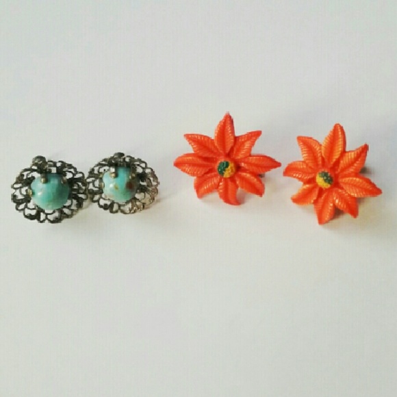 2 Sets Vintage Earrings, Filigree & Red Floral - Picture 2 of 3