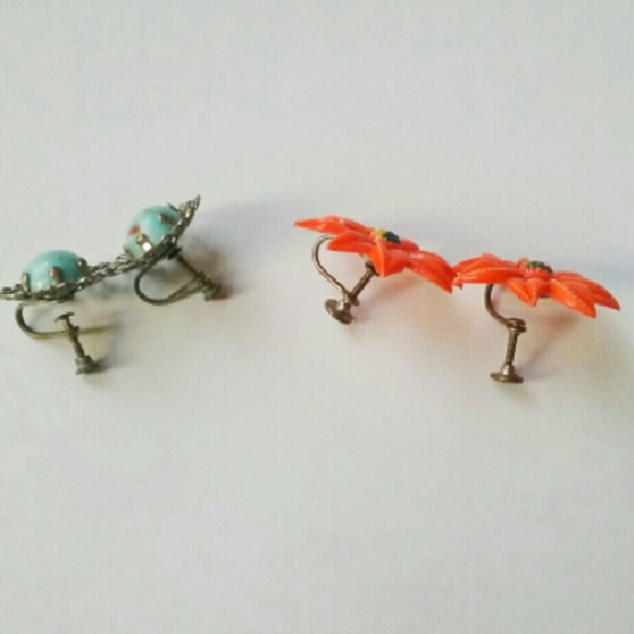 2 Sets Vintage Earrings, Filigree & Red Floral - Picture 3 of 3