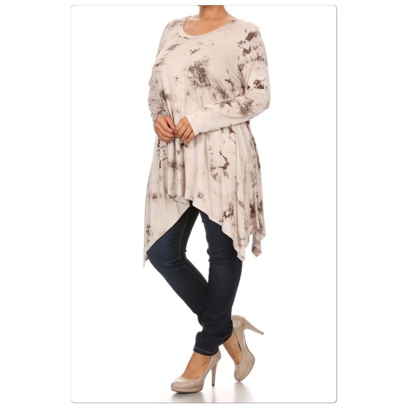 Tie Dye Print Tunic💥HP💥FlirtyFavorite
