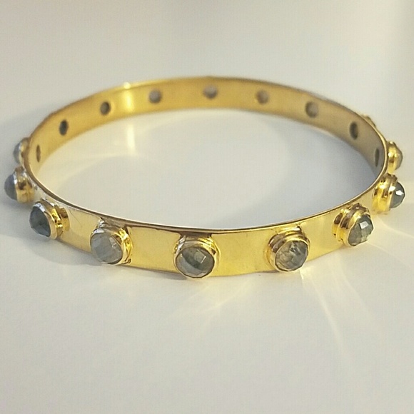 SALE💛Margaret Elizabeth 16 Stone Bangle