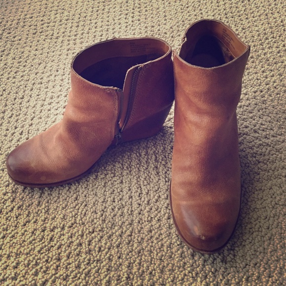 Kork-ease brown leather booties size 8