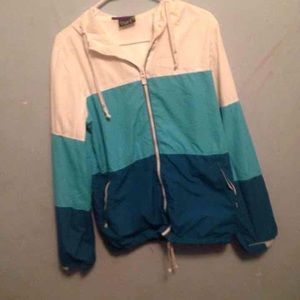Wind breaker