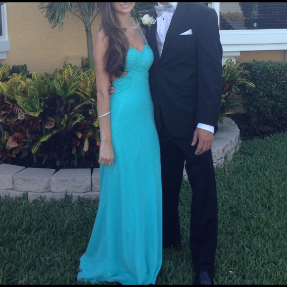 Faviana Prom Dress - Picture 2 of 4