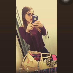 Meet your Posher, Lauren