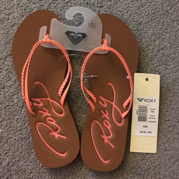 Roxy Flip flips