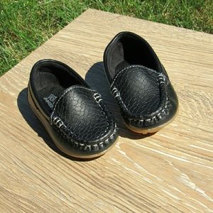 *TREND SETTER* Black Baby/Toddler Loafers