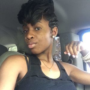 Meet your Posher, Amber