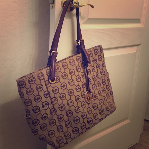 Michael Kors Tote.
