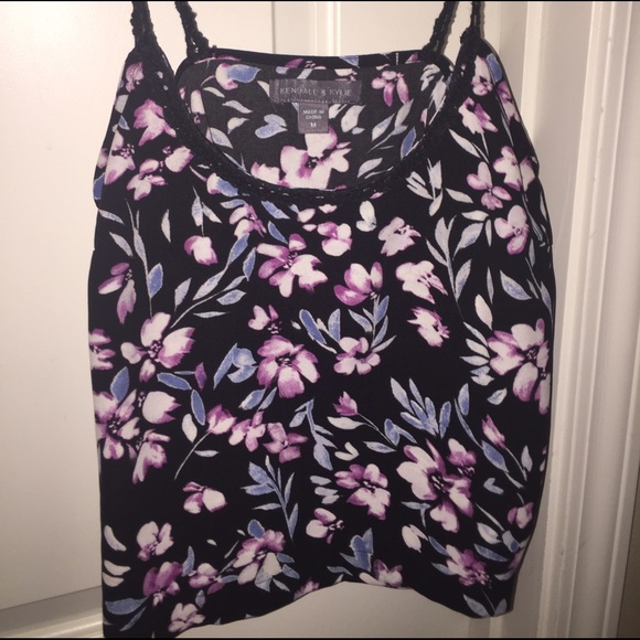 END OF SUMMER SALE!! Kendal Kylie floral tank