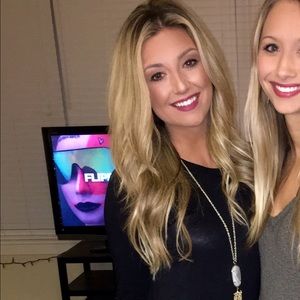 Meet your Posher, Meredith