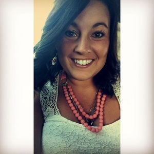 Meet your Posher, Shelbi