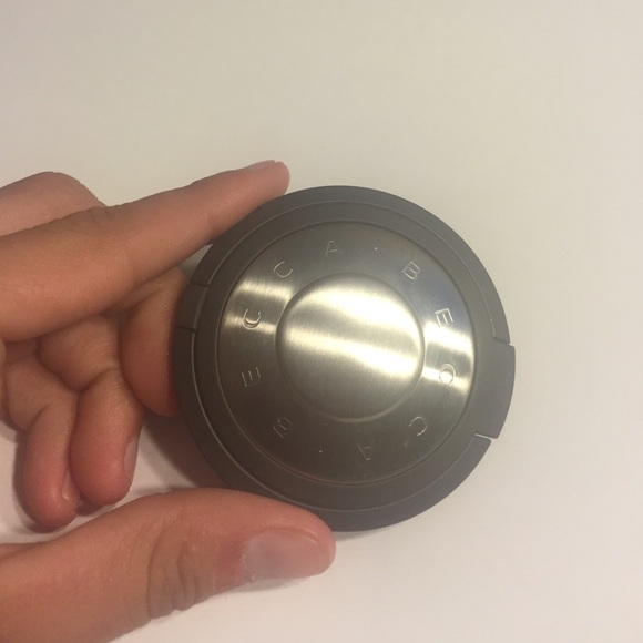 BECCA shimmering skin Perfector poured "Topaz"