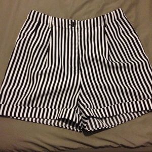 High waisted Pleated Black & White Striped Shorts