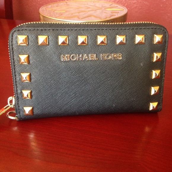 Michael Kors wallet
