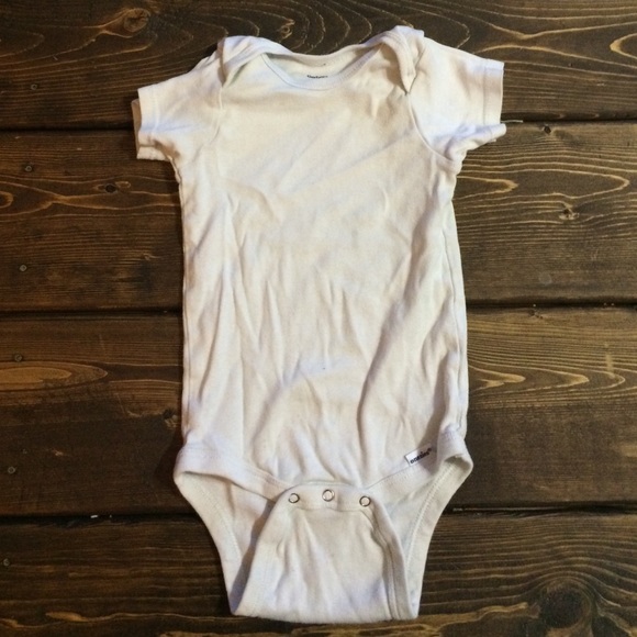 Short sleeve onesie undershirts lot
