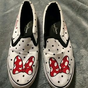 Minnie Mouse shoes
