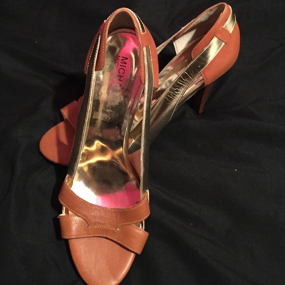 *Never Worn* Michael Kors heels