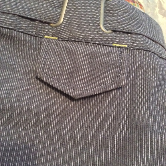 Zinc Capri Striped Pants - Picture 4 of 4