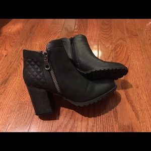Black Faux Leather Zip Booties (SZ 7.5)