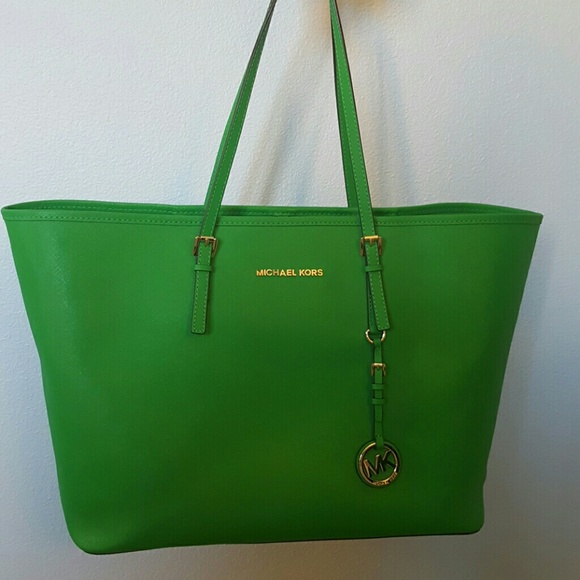 michael kors kelly green purse