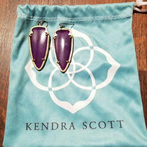RARE VIOLET SKYLAR KENDRA SCOTT