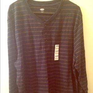 Old Navy Men's long sleeve. XL. Never worn.