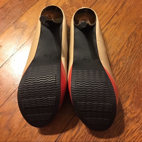 Heels - Picture 2 of 4