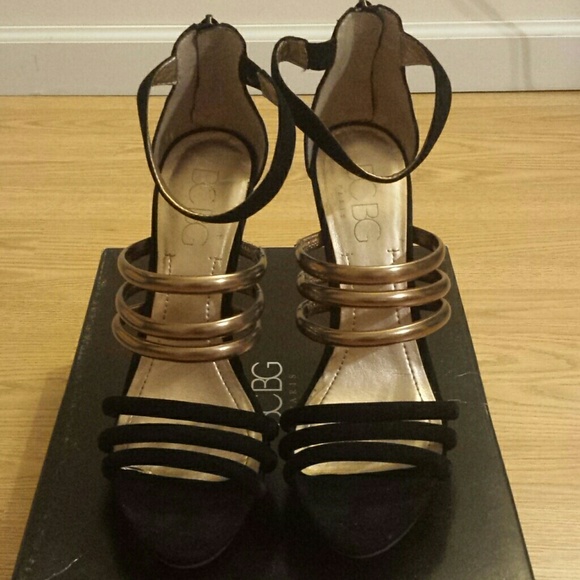 BCBG black and gold strappy heels - Picture 1 of 4