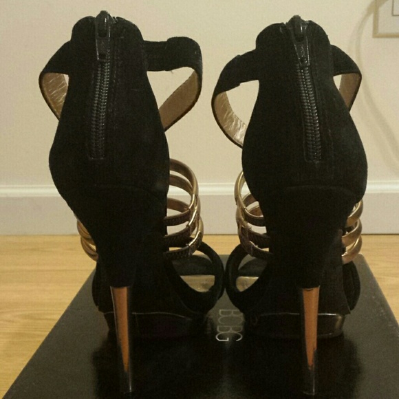 BCBG black and gold strappy heels - Picture 3 of 4