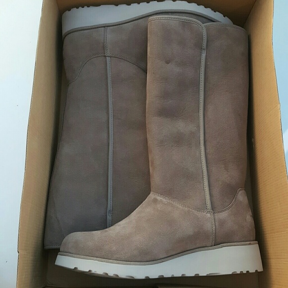 NEW💎UGG (Kara) Boots👢