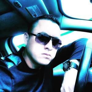 Meet your Posher, Armando