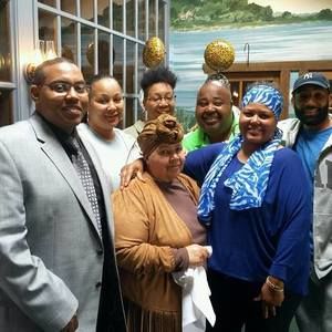 Meet your Posher, Ajene