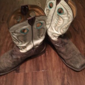 Justin cowboy boots