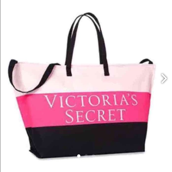 Victoria's Secret Handbags - 💕VS BTraviling💕
