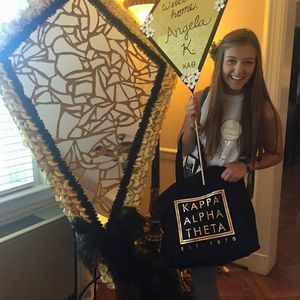 Meet your Posher, Angela