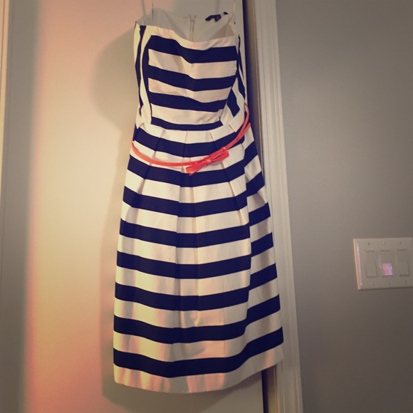 Dress of your dreams!!