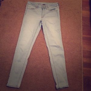 AE Light Wash Denim Jegging
