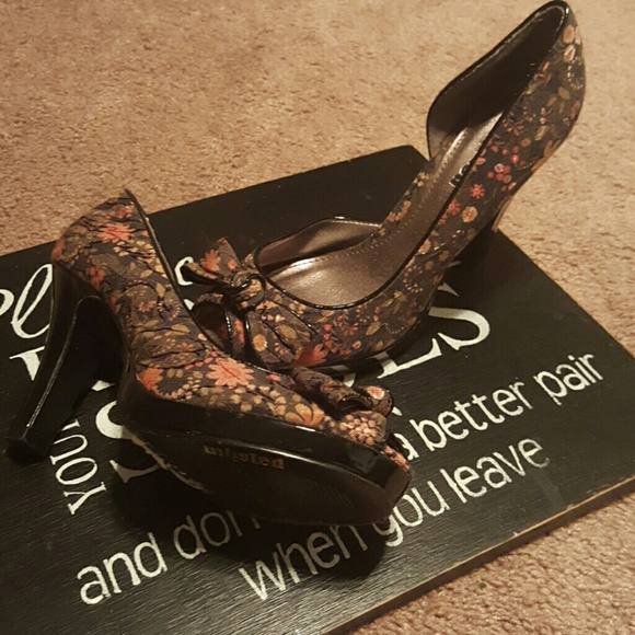 Unlisted peep toe heels - Picture 2 of 4