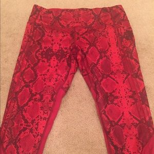 Lululemon red snake print cropped leggings